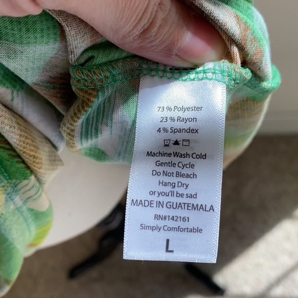 • Lularoe Irma Top • - Picture 4 of 5